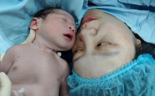 新生儿宫内窘迫会留下哪些不可逆的后遗症？如何早期干预降低风险？