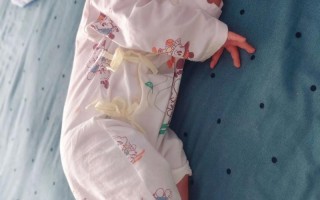 新生儿侧睡好不好？安全与舒适如何平衡？