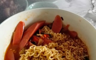 孕期偶尔吃泡面没事吧