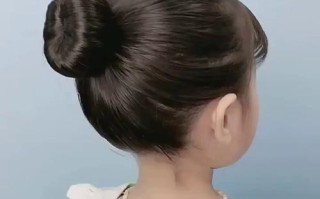 小学生六一儿童节发型怎么选才既活泼又安全？有哪些适合不同脸型的创意造型？