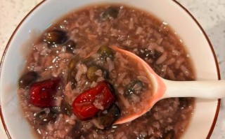 孕期吃黑豆黑米粥真的好吗？对胎儿发育和孕妇身体有什么影响？