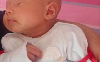 新生儿必须满月剃头吗？科学依据与民间习俗的真相究竟是什么？