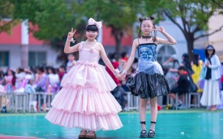 幼儿园六一儿童节服装如何选择才能既安全舒适又彰显节日氛围？