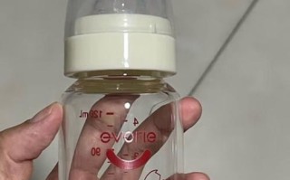 新生儿玻璃奶瓶怎么选才安全？高硼硅材质和普通玻璃哪个更耐用？