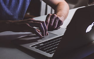 孕期乳晕小疙瘩是何原因？