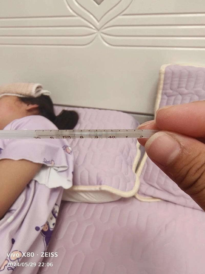 儿童烧退一周为何又烧?反复发烧是何原因?-第3张图片-中州医学会 儿童烧退一周为何又烧?反复发烧是何原因?-第3张图片-中州医学会