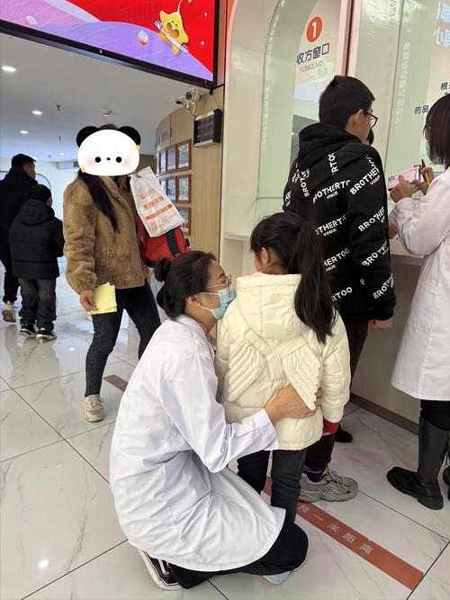 小孩发烧在儿童医院挂什么科-第3张图片-中州医学会