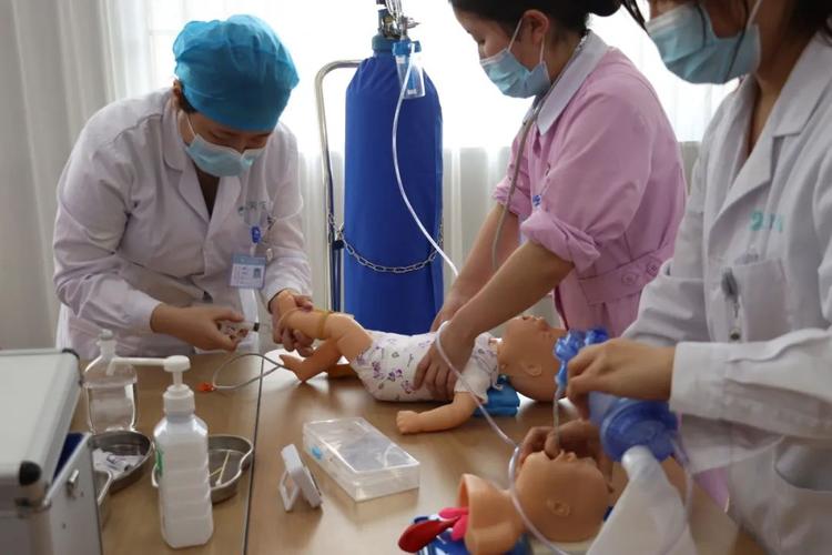 新生儿窒息复苏2025，新技术如何提升复苏成功率与远期预后？-第1张图片-郑州医学网