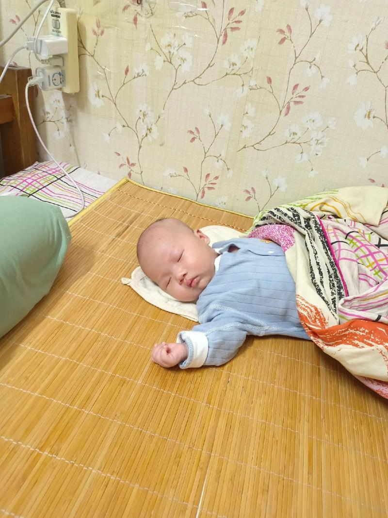 新生儿22天睡觉不踏实,是缺钙还是环境不适?如何判断原因并改善?-第2张图片-郑州医学网 新生儿22天睡觉不踏实,是缺钙还是环境不适?如何判断原因并改善?-第2张图片-郑州医学网