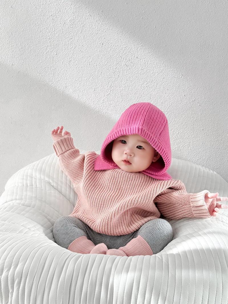 6月新生儿穿衣指南，如何平衡闷热与舒适？这些细节要注意！-第1张图片-郑州医学网