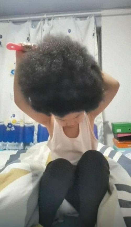 儿童爆炸头怎么梳视频？步骤详细吗？适合新手家长吗？-第3张图片-郑州医学网