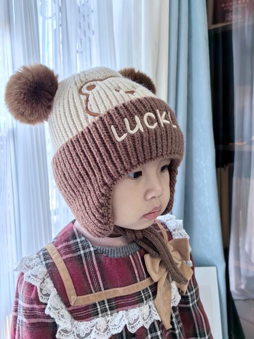 新生儿冬天必须戴帽子吗？戴错反而可能危害健康！-第1张图片-郑州医学网