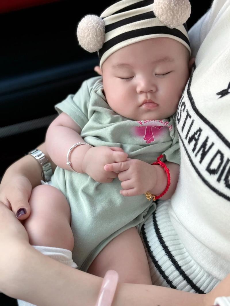 孕期5个半月宝宝图片能看出宝宝五官发育了吗？-第2张图片-郑州医学网