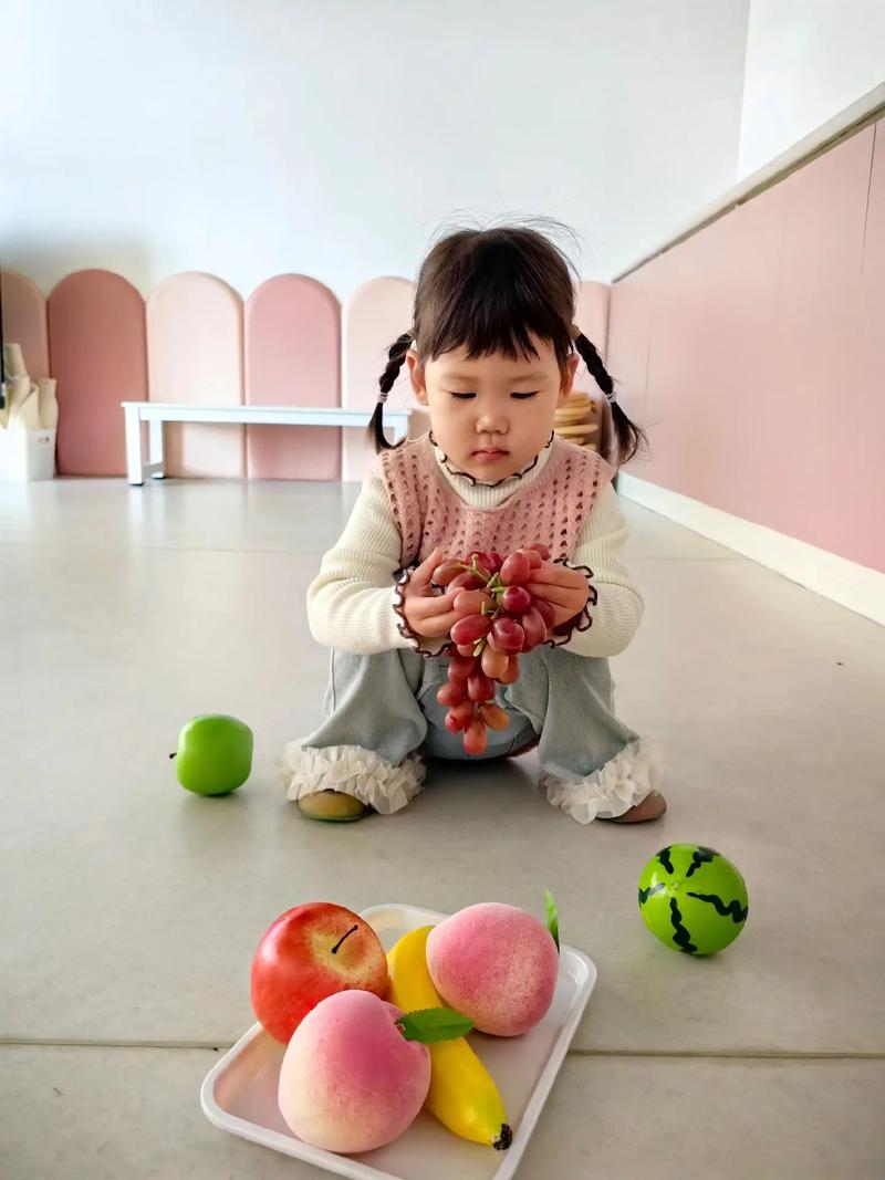 儿童发烧时吃葡萄到底合适吗？会不会影响体温恢复或加重肠胃负担？-第2张图片-郑州医学网