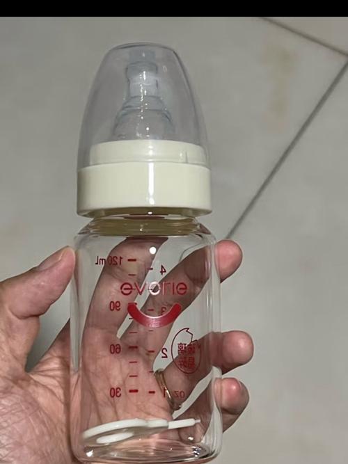 新生儿玻璃奶瓶怎么选才安全?高硼硅材质和普通玻璃哪个更耐用?-第1张图片-郑州医学网 新生儿玻璃奶瓶怎么选才安全?高硼硅材质和普通玻璃哪个更耐用?-第1张图片-郑州医学网