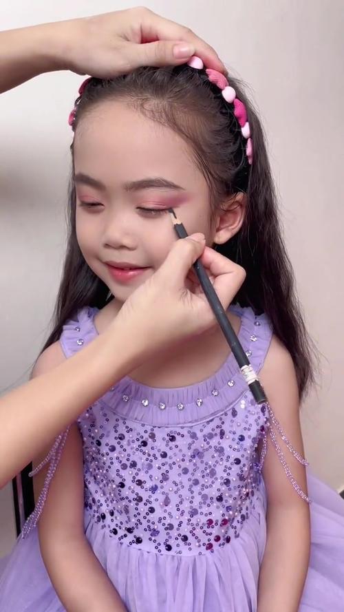 六一儿童表演发型图片-第1张图片-郑州医学网