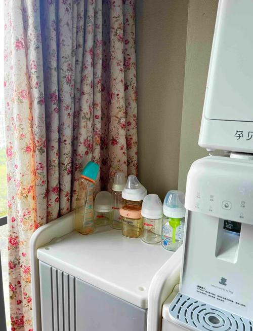 新生儿奶瓶到底该选多大容量？不同月龄宝宝奶量需求怎么算？-第3张图片-郑州医学网