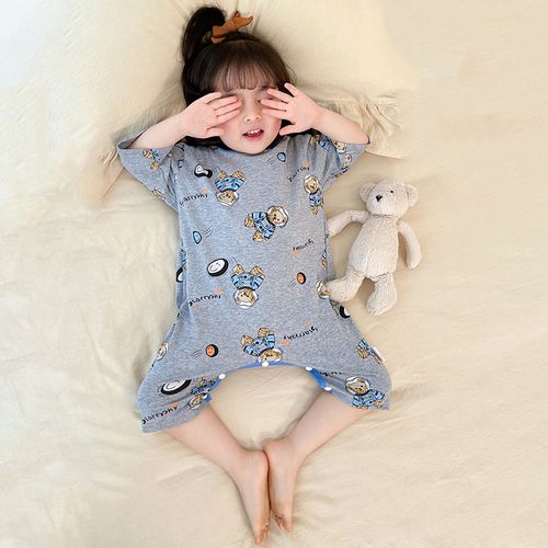 夏天新生儿穿什么睡觉-第1张图片-郑州医学网