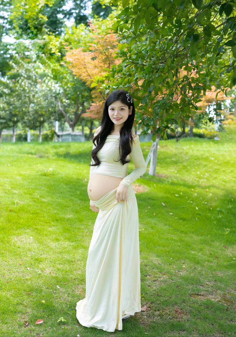 孕期肚子出现白色斑块是什么原因？是正常生理变化还是皮肤疾病信号？-第1张图片-郑州医学网