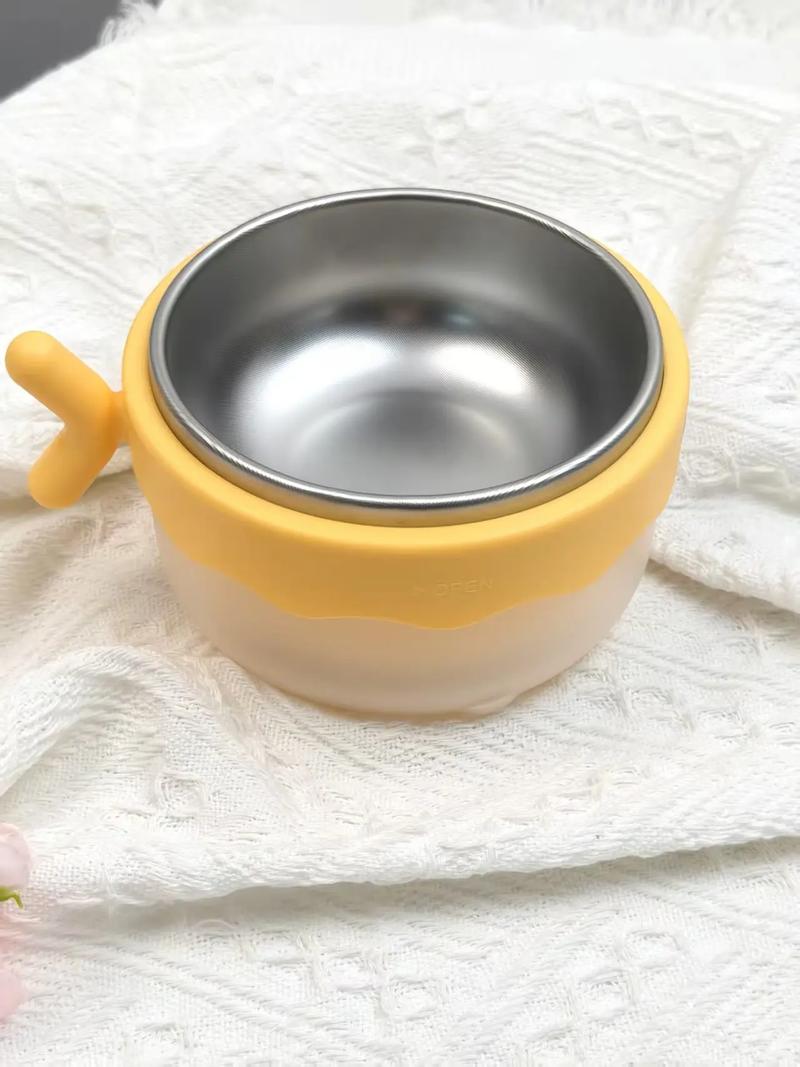 新生儿可以用不锈钢碗-第1张图片-郑州医学网