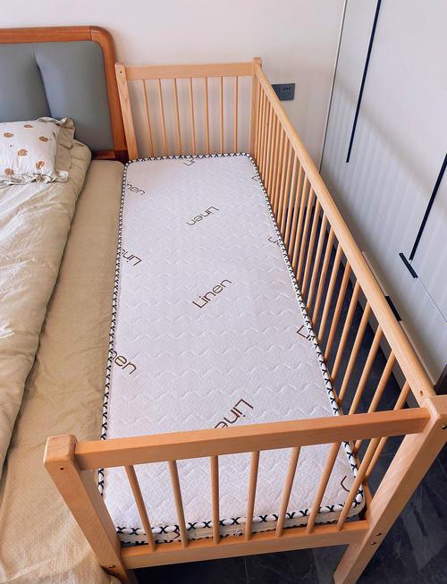 新生儿到底能睡多软的床？软床会影响骨骼发育吗？-第3张图片-郑州医学网