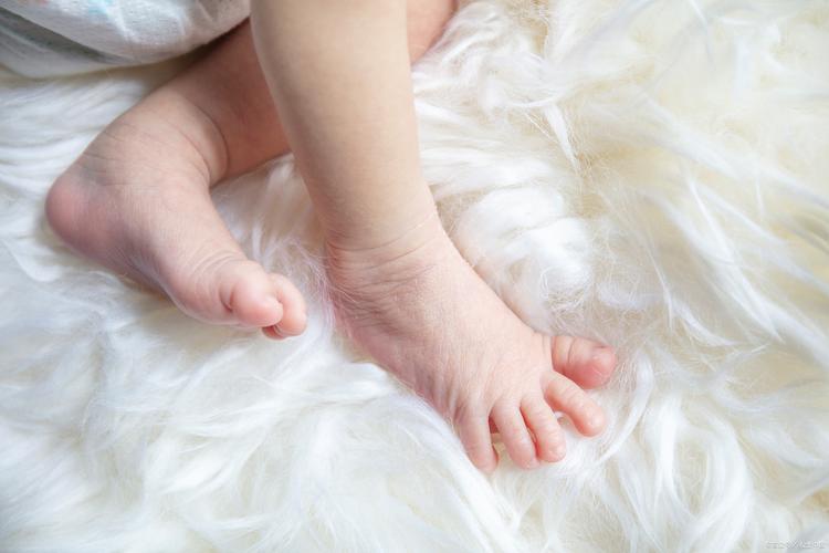 9岁儿童睡觉时手脚抖动，是缺钙还是神经系统问题？-第2张图片-郑州医学网