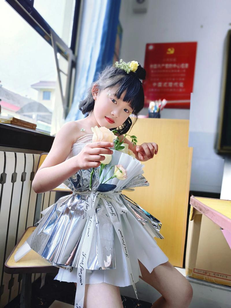 儿童环保服装制作视频，如何用废旧材料为孩子打造既环保又时尚的创意服饰？-第1张图片-郑州医学网