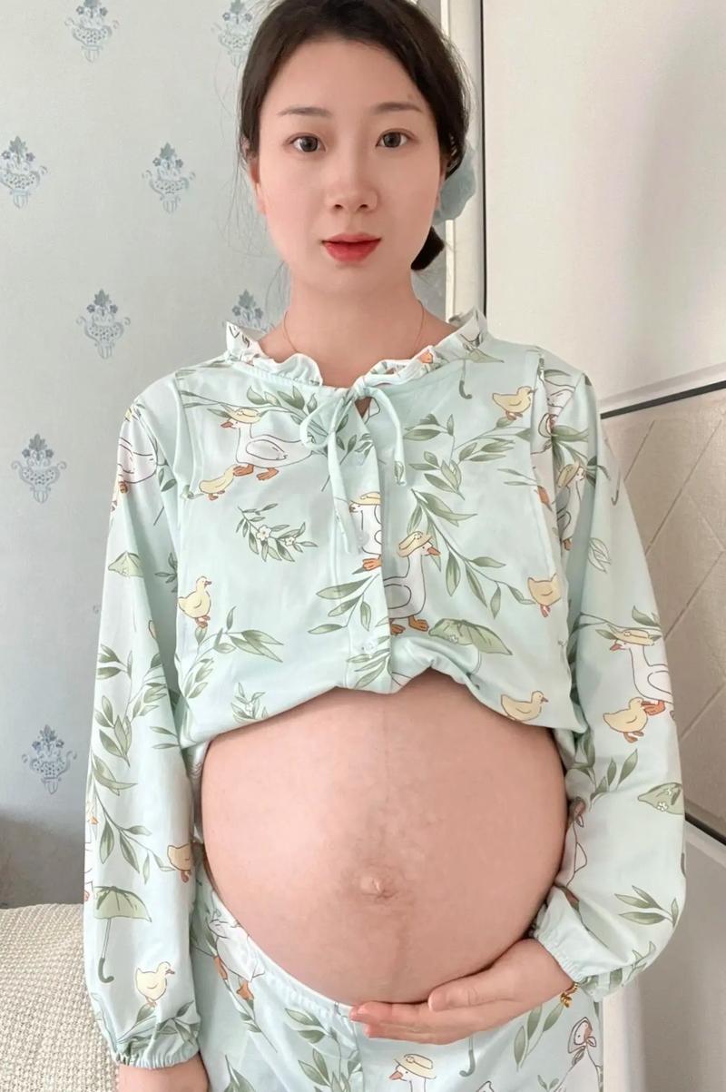 孕期5个月肚子硬硬的是怎么回事？是正常现象还是需要警惕的问题？-第3张图片-郑州医学网