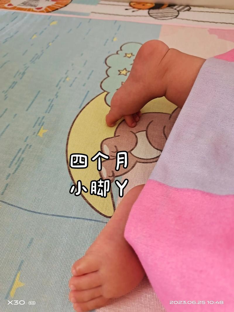 新生儿睡觉时脚快速抖动,是缺钙还是神经系统发育未成熟?-第1张图片-郑州医学网 新生儿睡觉时脚快速抖动,是缺钙还是神经系统发育未成熟?-第1张图片-郑州医学网