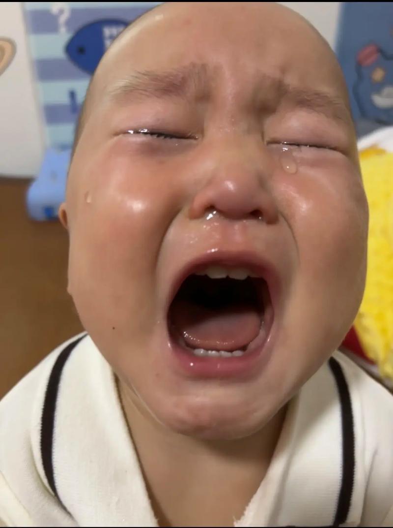 新生儿宝宝哭闹图片背后，藏着哪些未被读懂的需求与信号？-第2张图片-郑州医学网