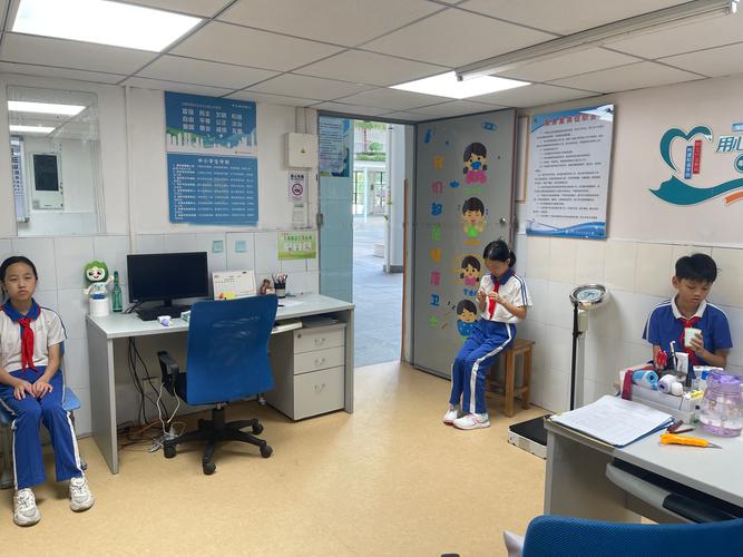 北京儿童医院抽动症科,如何科学干预儿童抽动症,日常护理有哪些注意事项?-第1张图片-郑州医学网 北京儿童医院抽动症科,如何科学干预儿童抽动症,日常护理有哪些注意事项?-第1张图片-郑州医学网