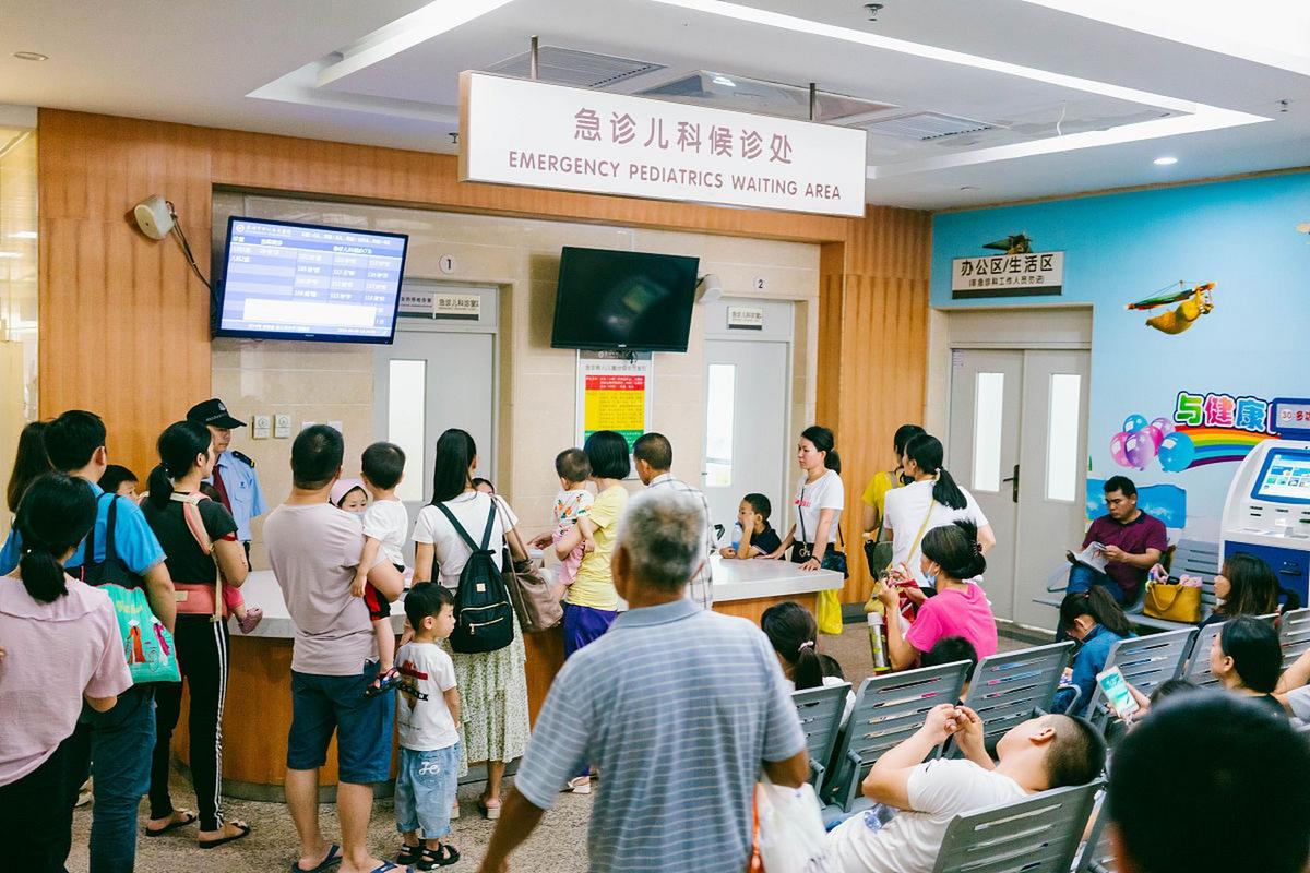 天津儿童医院是否设有骨科？孩子骨折或骨骼问题该挂哪个科？-第2张图片-郑州医学网