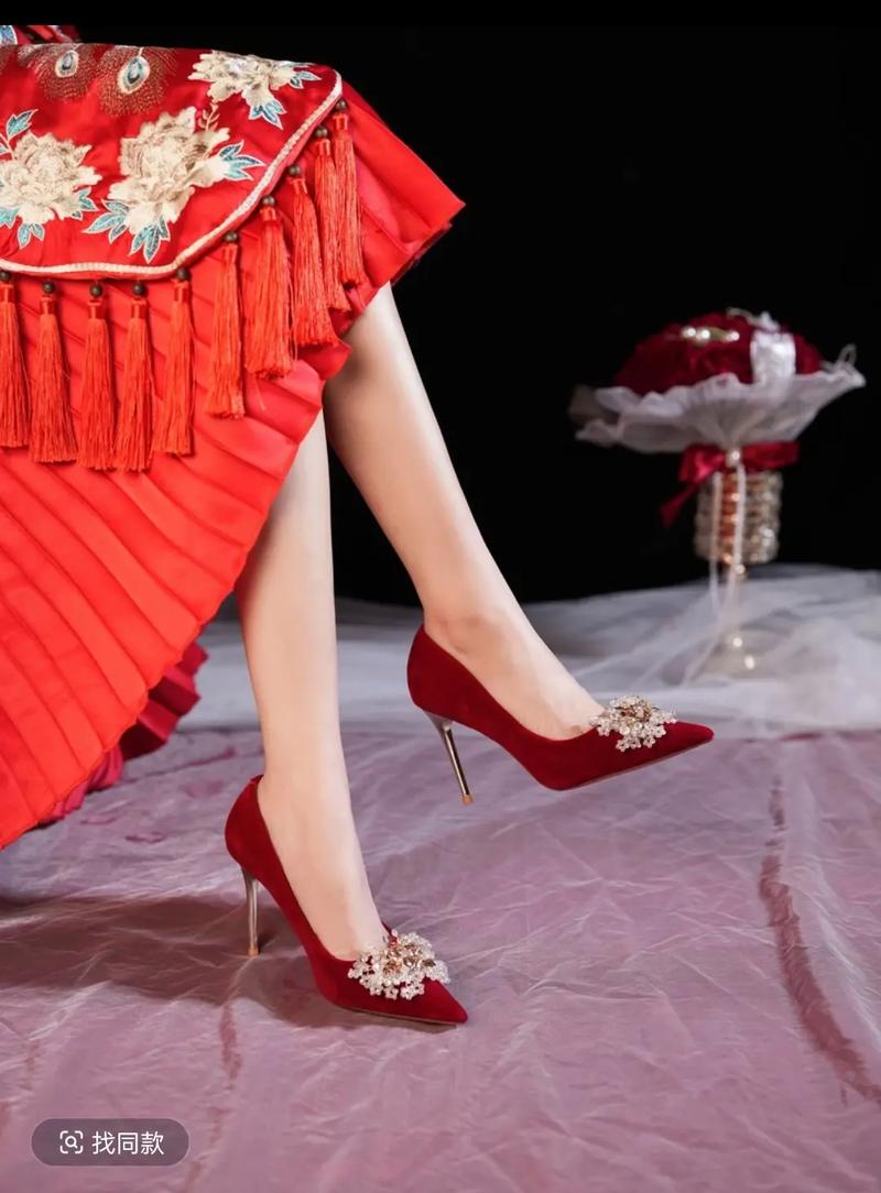 孕期结婚穿高跟鞋真的安全吗？对脚部和胎儿会有哪些潜在影响？-第2张图片-郑州医学网