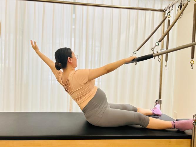 怀孕期间练瑜伽真的安全吗？有哪些动作需要特别注意？-第1张图片-郑州医学网