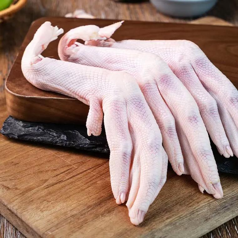 孕期吃鸡爪鸭爪会致胎儿畸形吗？营养专家解答安全风险与注意事项-第2张图片-郑州医学网