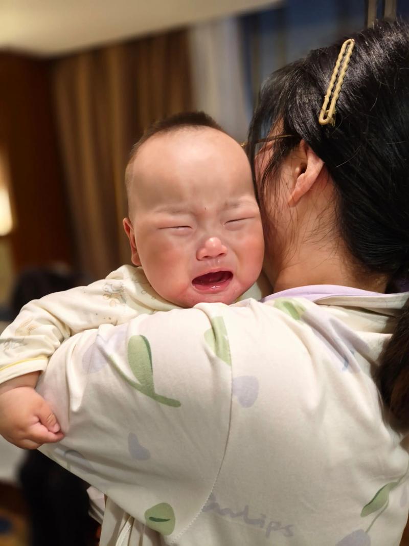 新生儿放下就哭是缺乏安全感还是生理需求未被满足?-第2张图片-郑州医学网 新生儿放下就哭是缺乏安全感还是生理需求未被满足?-第2张图片-郑州医学网