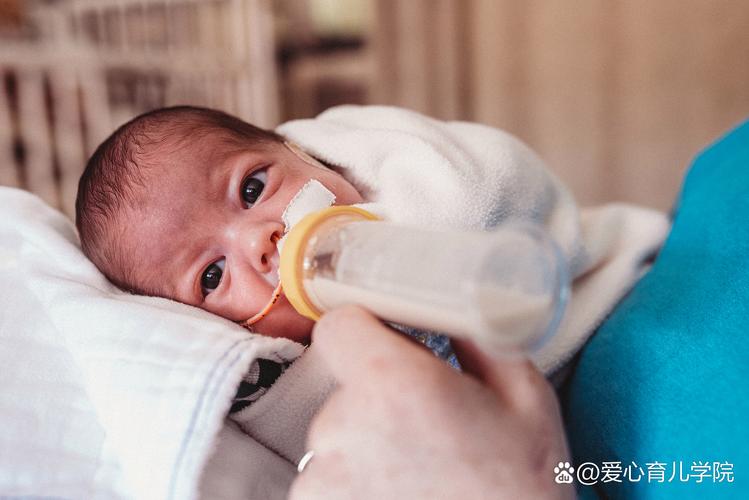 新生儿吸奶喉咙有声音是正常现象还是异常表现？-第3张图片-郑州医学网