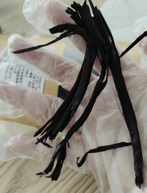 紫草油涂新生儿破皮真的安全吗？会不会有过敏风险或刺激娇嫩肌肤？-第3张图片-郑州医学网