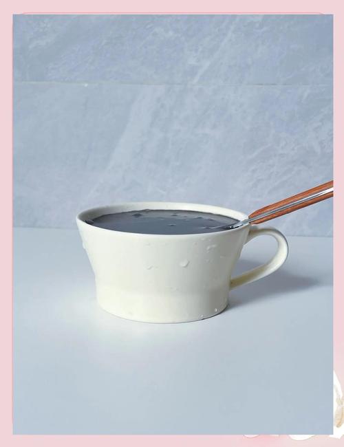 孕期喝黑芝麻糊会否影响胎儿健康？营养补充需注意哪些细节？-第3张图片-郑州医学网