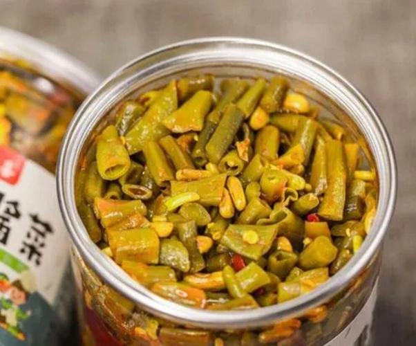 怀孕期间过量食用腌菜会对胎儿健康造成哪些潜在风险？-第1张图片-郑州医学网