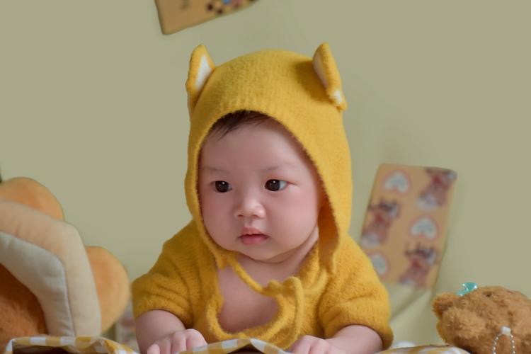 满月宝宝相比新生儿，身体发育、睡眠模式、互动能力有哪些显著变化？-第2张图片-郑州医学网