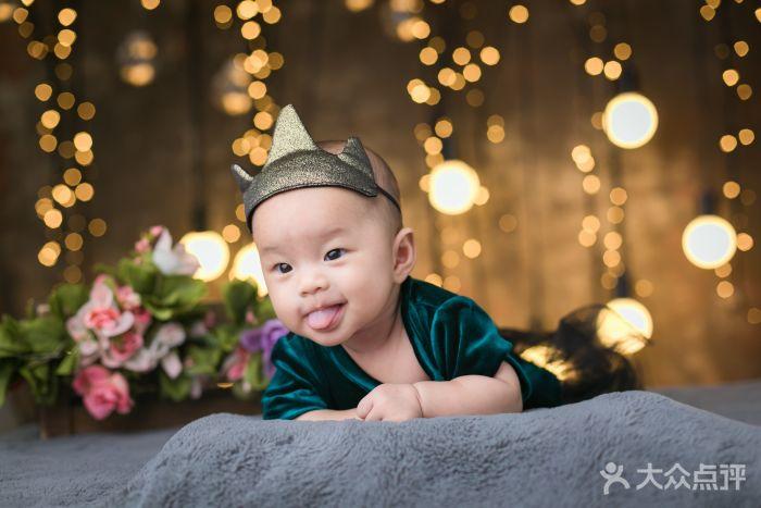 皇家baby儿童摄影如何用镜头定格孩子的纯真瞬间？-第3张图片-郑州医学网