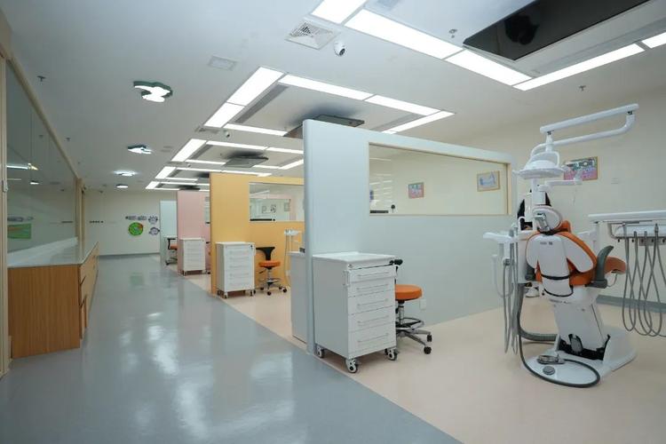 儿童医学中心口腔科,不同年龄段儿童有哪些常见口腔问题?-第1张图片-郑州医学网 儿童医学中心口腔科,不同年龄段儿童有哪些常见口腔问题?-第1张图片-郑州医学网