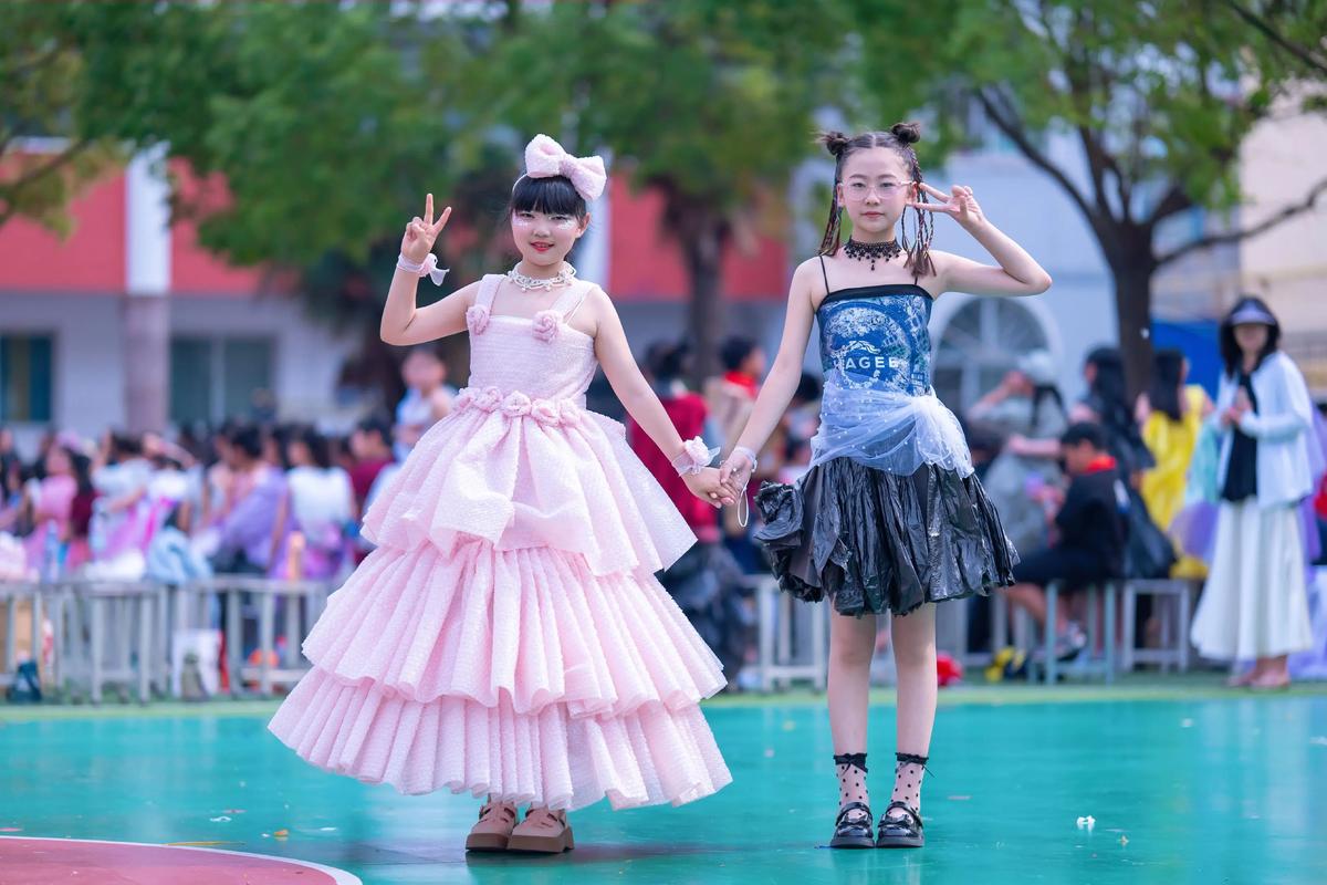 幼儿园六一儿童节服装如何选择才能既安全舒适又彰显节日氛围？-第1张图片-郑州医学网