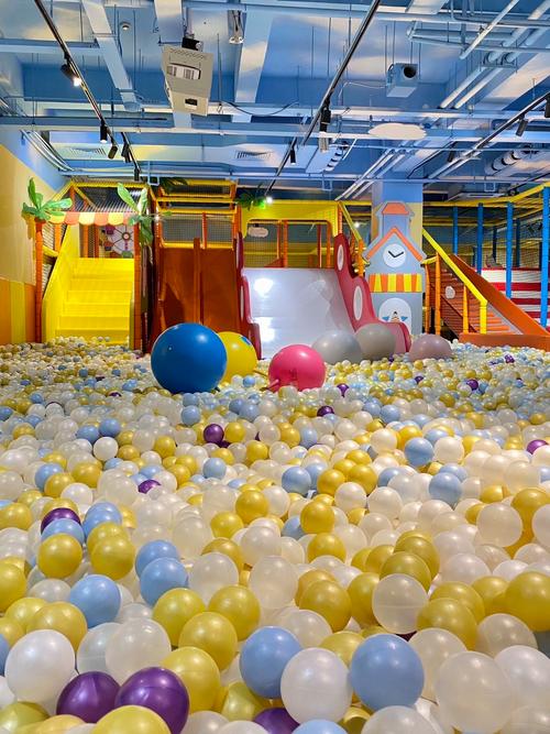 有哪些适合儿童玩的室内游戏既能锻炼身体又不失趣味性？-第2张图片-郑州医学网