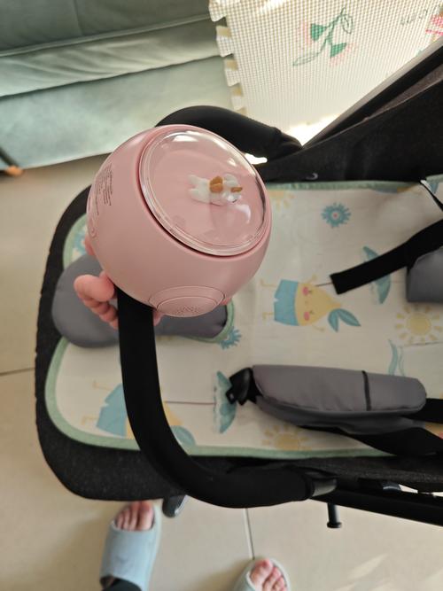 新生儿吹电风扇会着凉吗？正确使用需注意哪些细节？-第1张图片-郑州医学网