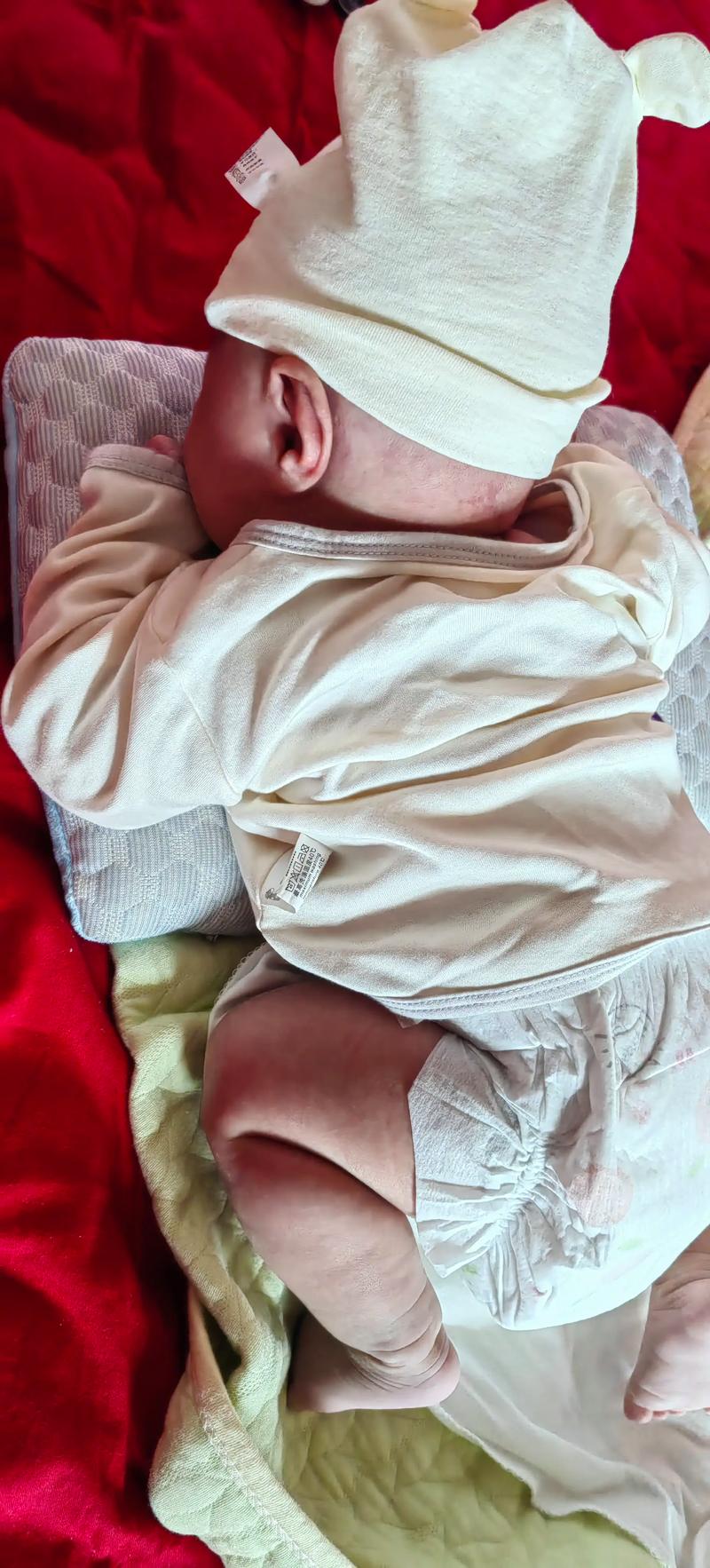 新生儿满月后频繁哭闹不睡，是生理不适还是习惯问题？-第3张图片-郑州医学网