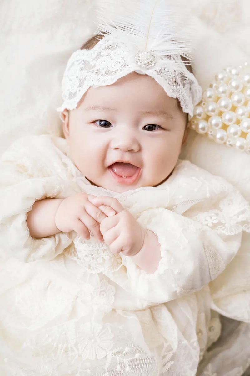 新生儿出生18天视力发育到什么程度？能看清多远的物体？-第2张图片-郑州医学网